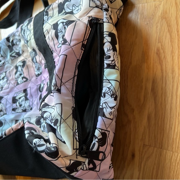 Disney Mickey and Minnie Mouse Bioworld Tote Bag - Picture 8 of 13